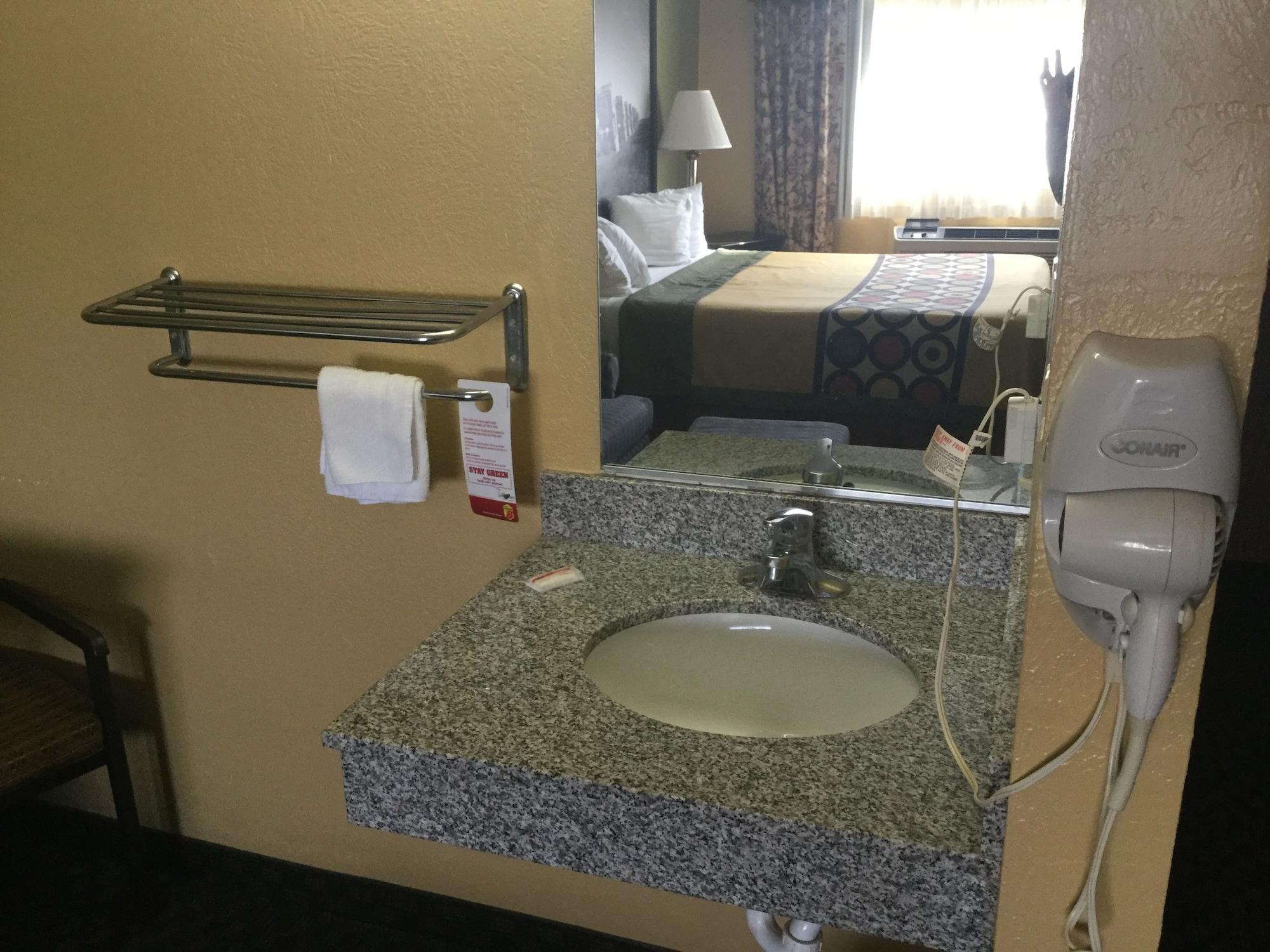 Super 8 By Wyndham Amarillo Central Tx Extérieur photo
