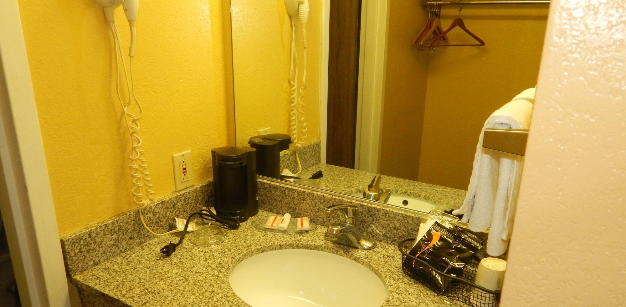 Super 8 By Wyndham Amarillo Central Tx Extérieur photo