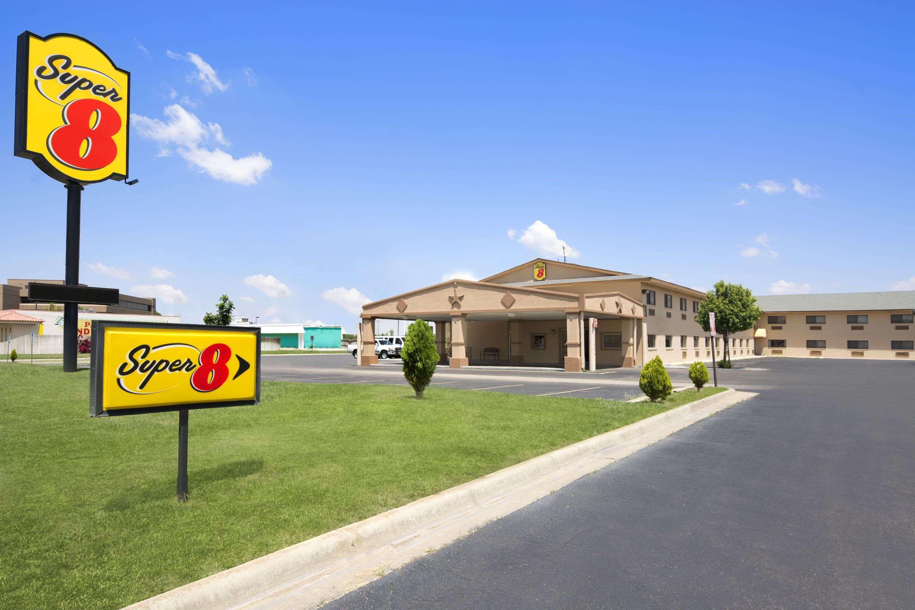 Super 8 By Wyndham Amarillo Central Tx Extérieur photo